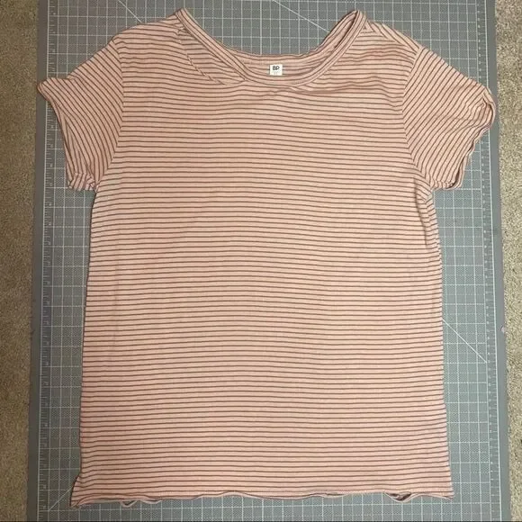 BP. Ripped Top - Picture 2 of 10